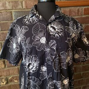 Bruno Milano modern stretch black and white floral‎ Hawaiian button up shirt